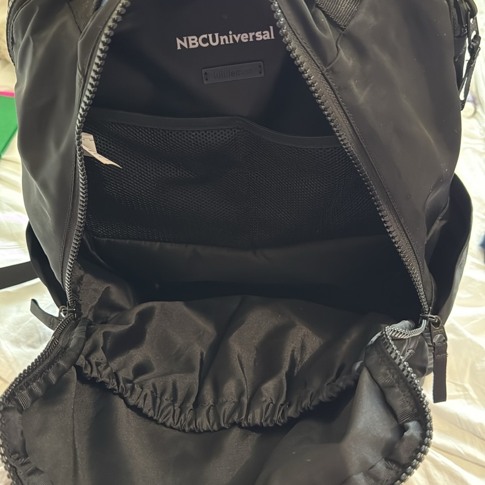 Lululemon Everyday Black Backpack - Picture 4 of 6